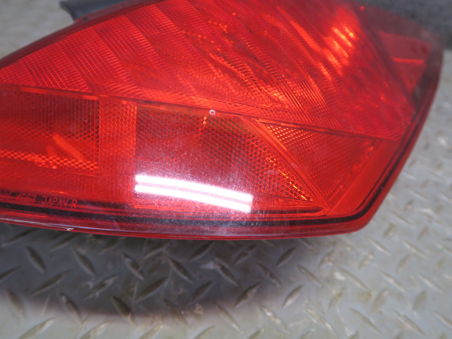 03-05 Nissan Z33 350Z Rear Right LED Tail Light Lamp OEM