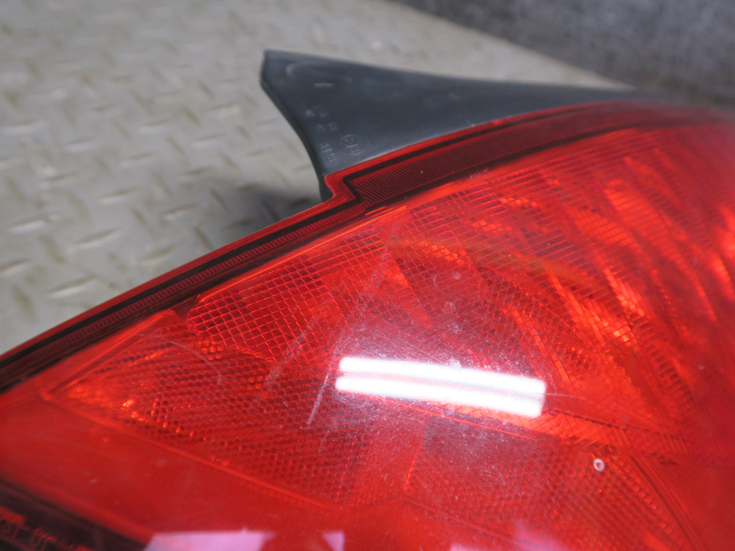 03-05 Nissan Z33 350Z Rear Right LED Tail Light Lamp OEM