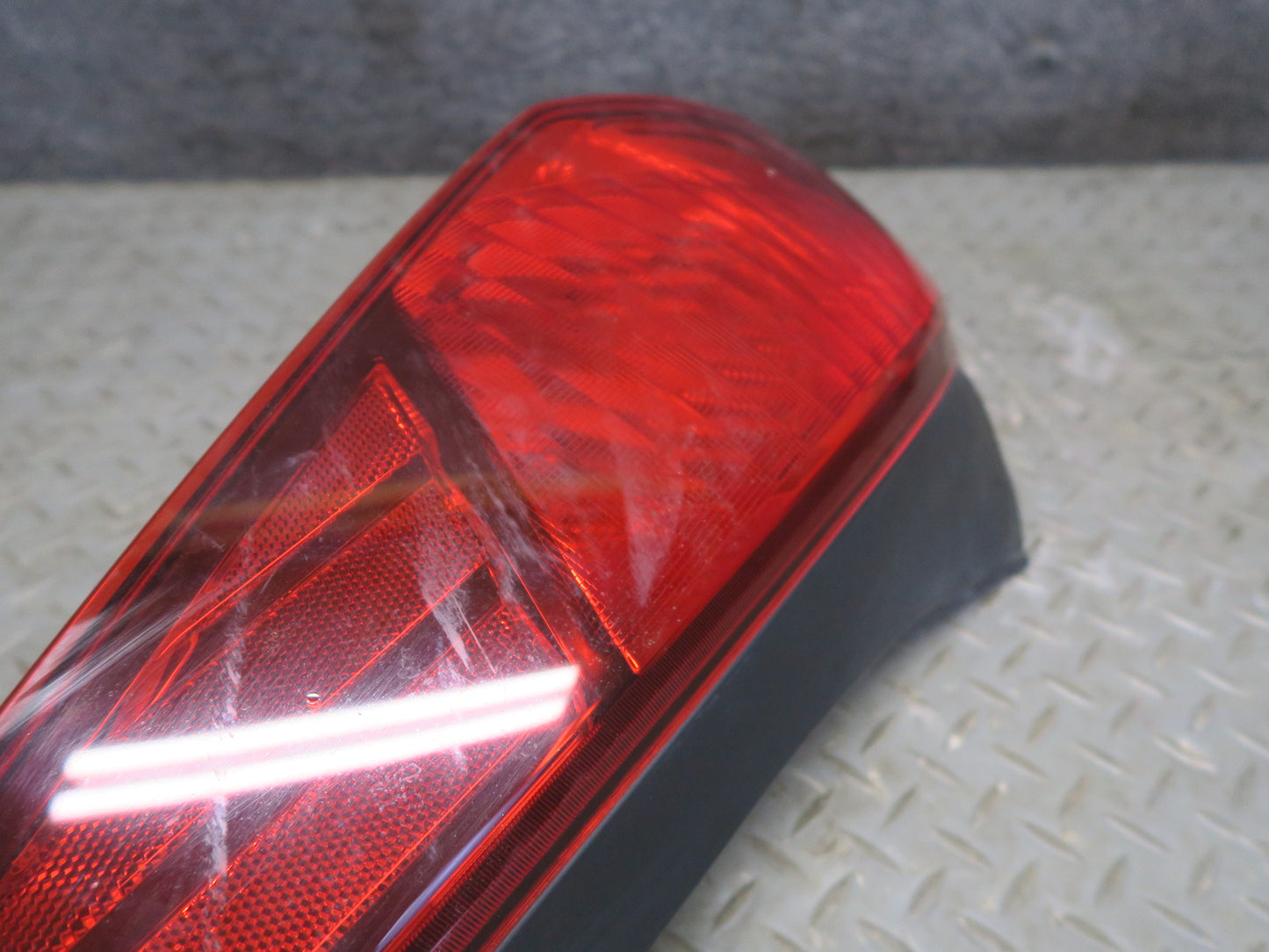 03-05 Nissan Z33 350Z Rear Right LED Tail Light Lamp OEM