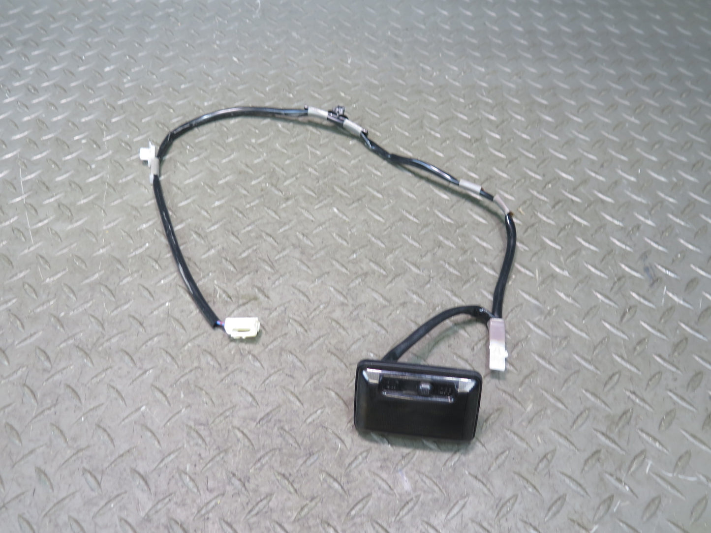 00-05 Toyota MR2 Spyder ZZW30L Interior Dome Light Lamp OEM