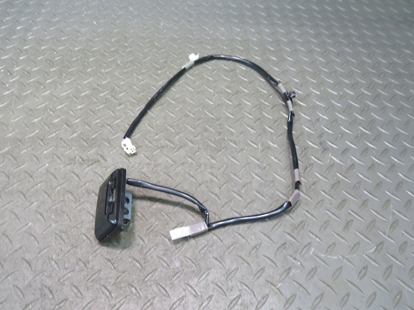 00-05 Toyota MR2 Spyder ZZW30L Interior Dome Light Lamp OEM