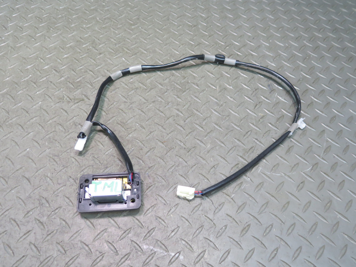 00-05 Toyota MR2 Spyder ZZW30L Interior Dome Light Lamp OEM