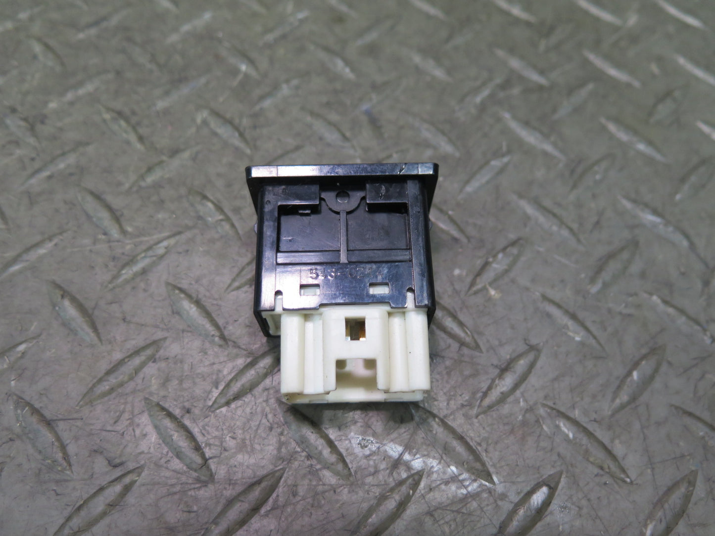 00-05 Toyota MR2 Spyder ZZW30L Door Central Lock Unlock Button Switch OEM