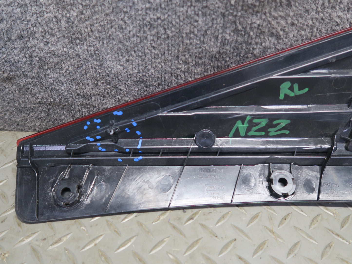 03-05 Nissan Z33 350Z Rear Left LED Tail Light Lamp OEM