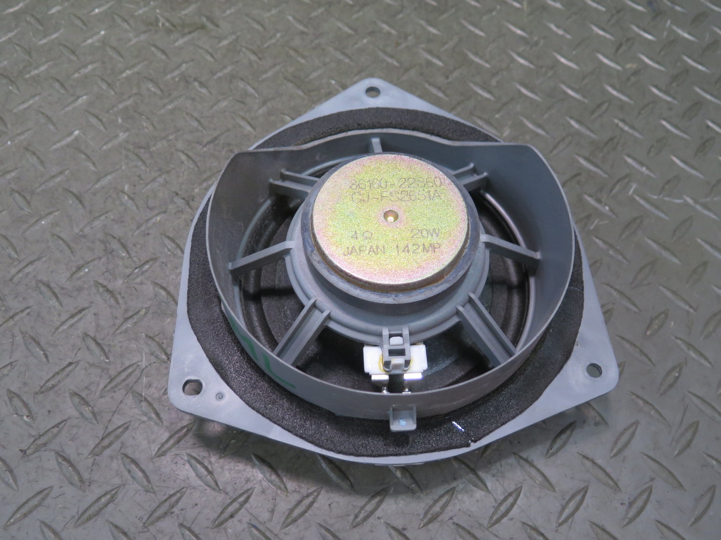 00-05 Toyota MR2 Spyder Set of 2 Left & Right Door Speaker 86160-22860 OEM