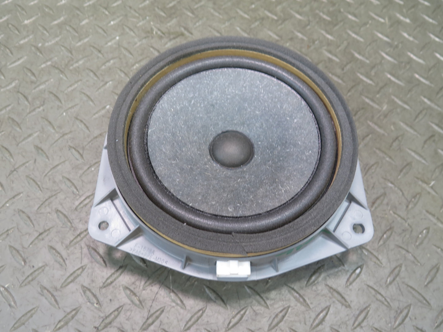 00-05 Toyota MR2 Spyder Set of 2 Left & Right Door Speaker 86160-22860 OEM