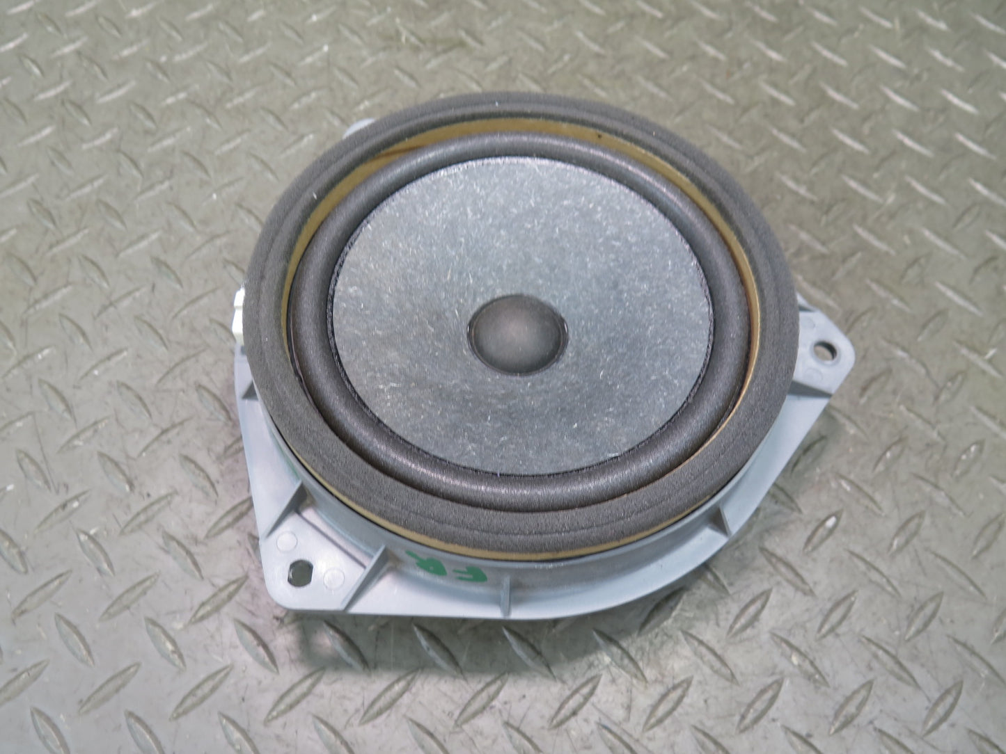 00-05 Toyota MR2 Spyder Set of 2 Left & Right Door Speaker 86160-22860 OEM
