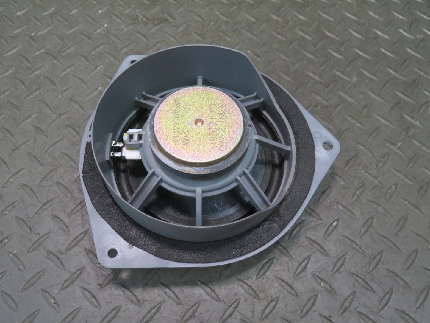 00-05 Toyota MR2 Spyder Set of 2 Left & Right Door Speaker 86160-22860 OEM