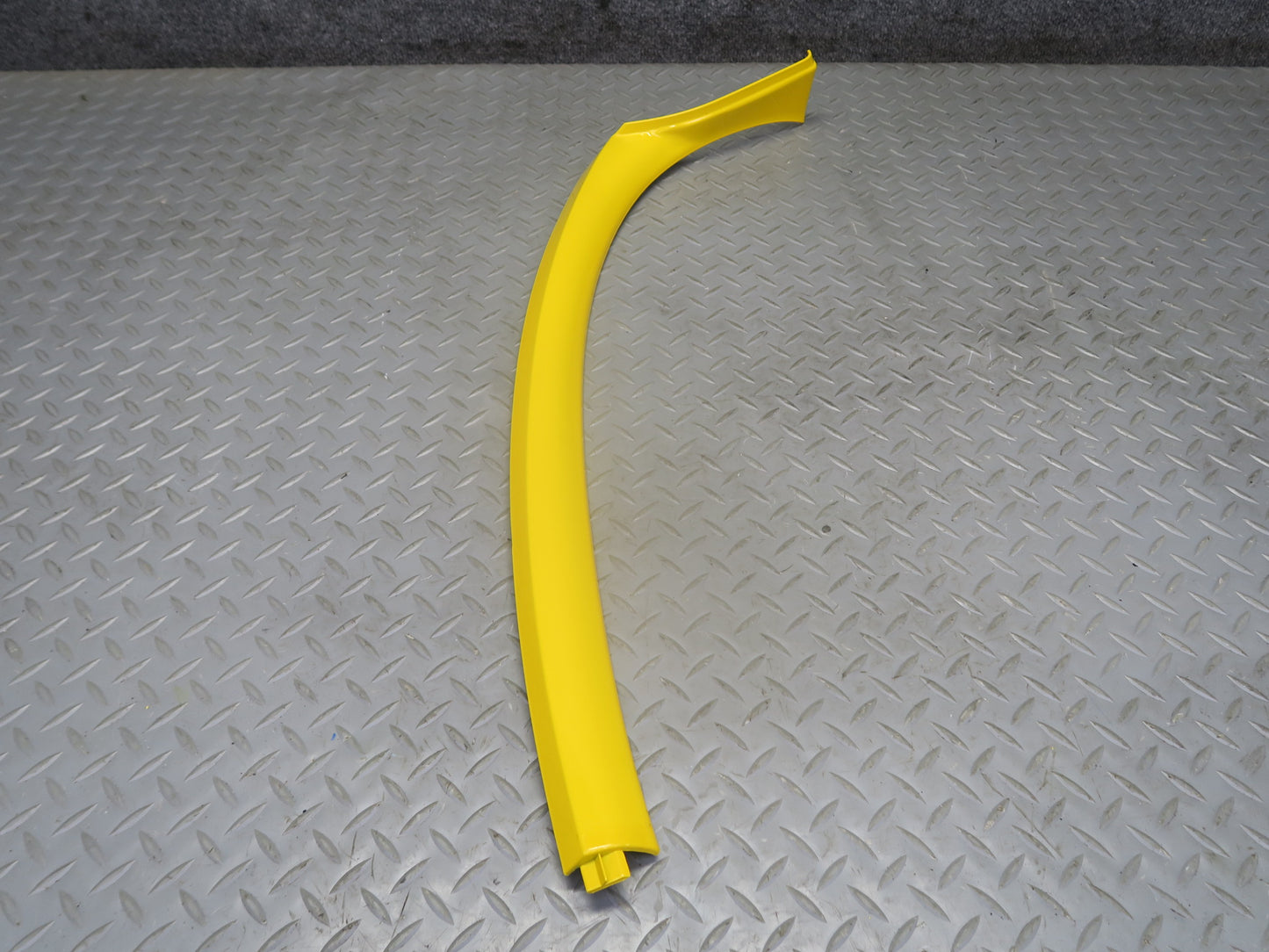 03-06 Chevrolet SSR Set of 2 Interior Windshield Dash Left Right Trim Yellow OEM