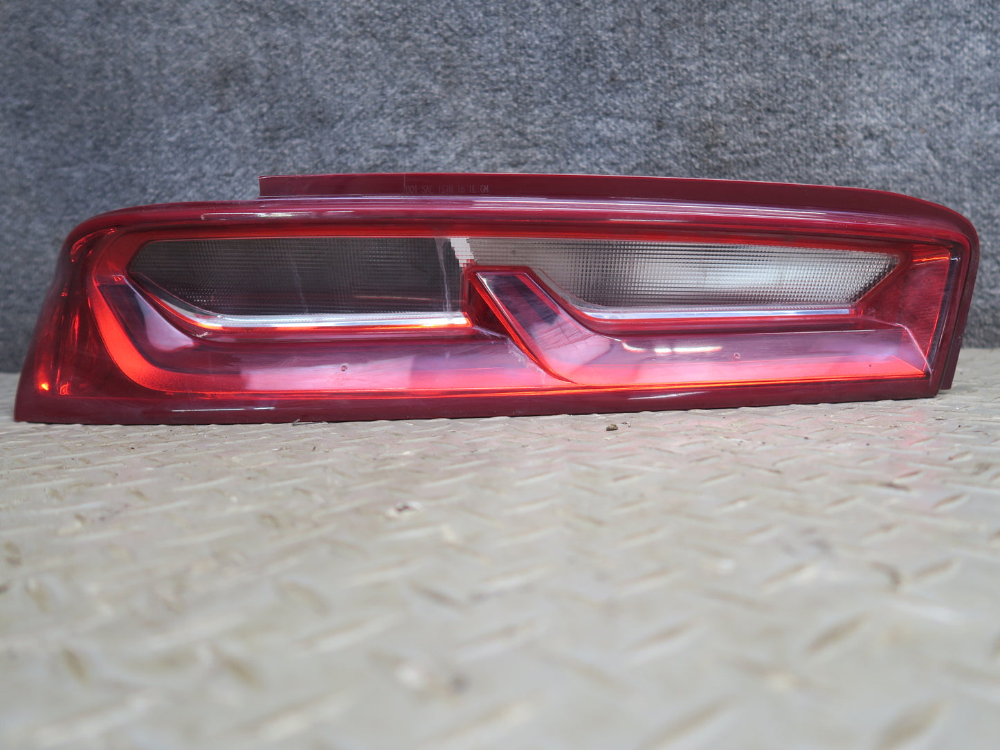 16-18 Chevrolet Camaro Set of 2 Rear Left & Right LED Tail Light Lamp OEM