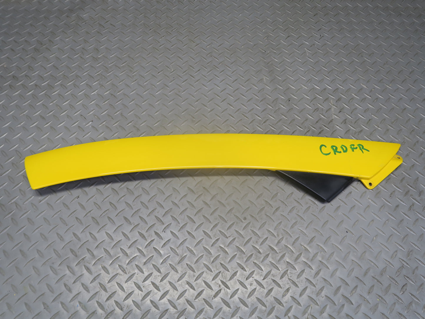 03-06 Chevrolet SSR Set of 2 Front Right Exterior A Pillar Molding Yellow OEM