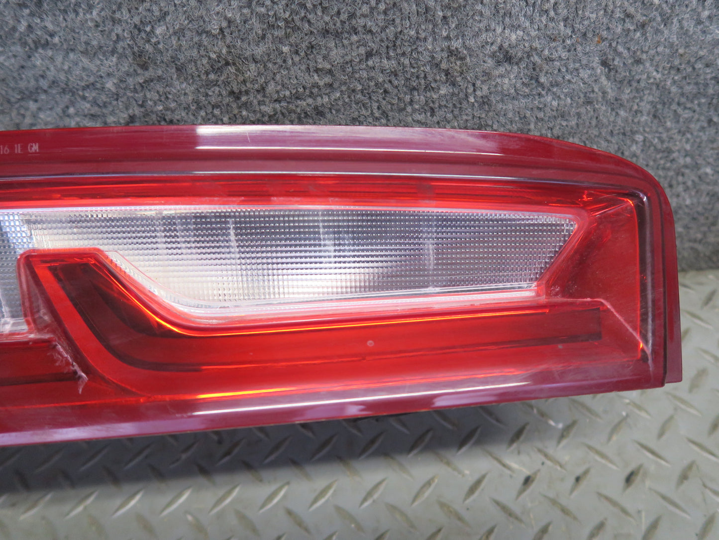 16-18 Chevrolet Camaro Set of 2 Rear Left & Right LED Tail Light Lamp OEM