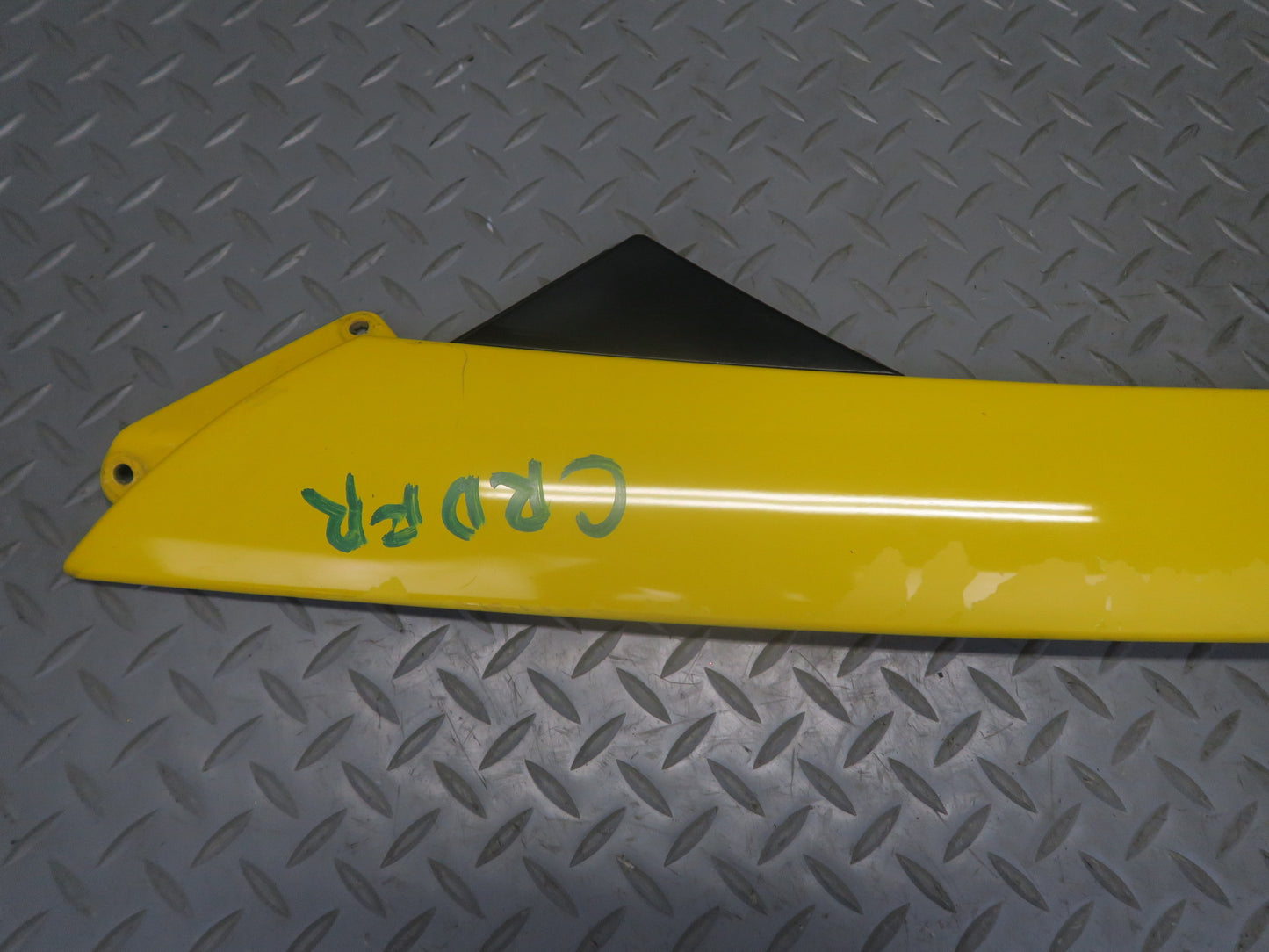 03-06 Chevrolet SSR Set of 2 Front Right Exterior A Pillar Molding Yellow OEM