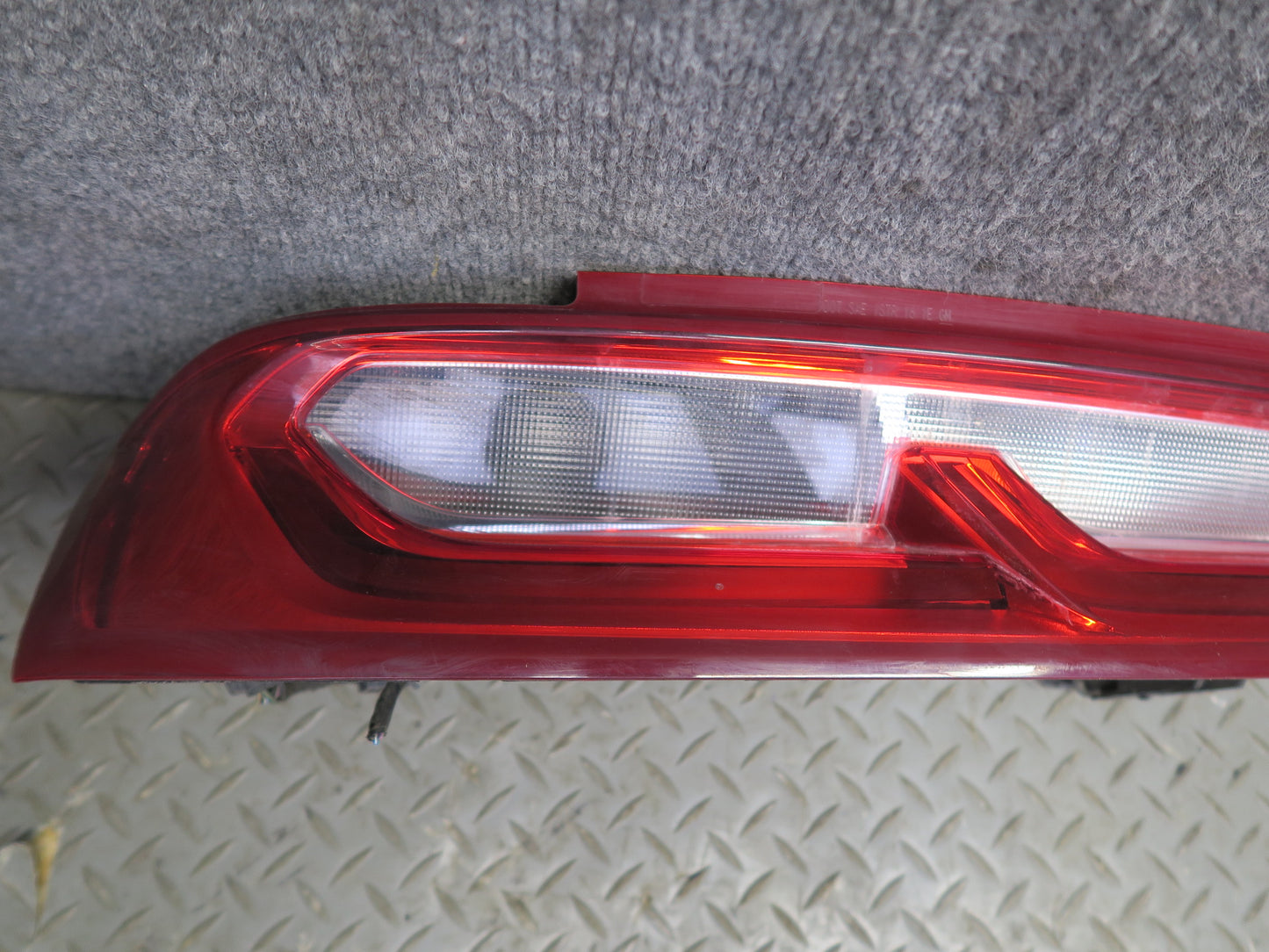 16-18 Chevrolet Camaro Set of 2 Rear Left & Right LED Tail Light Lamp OEM