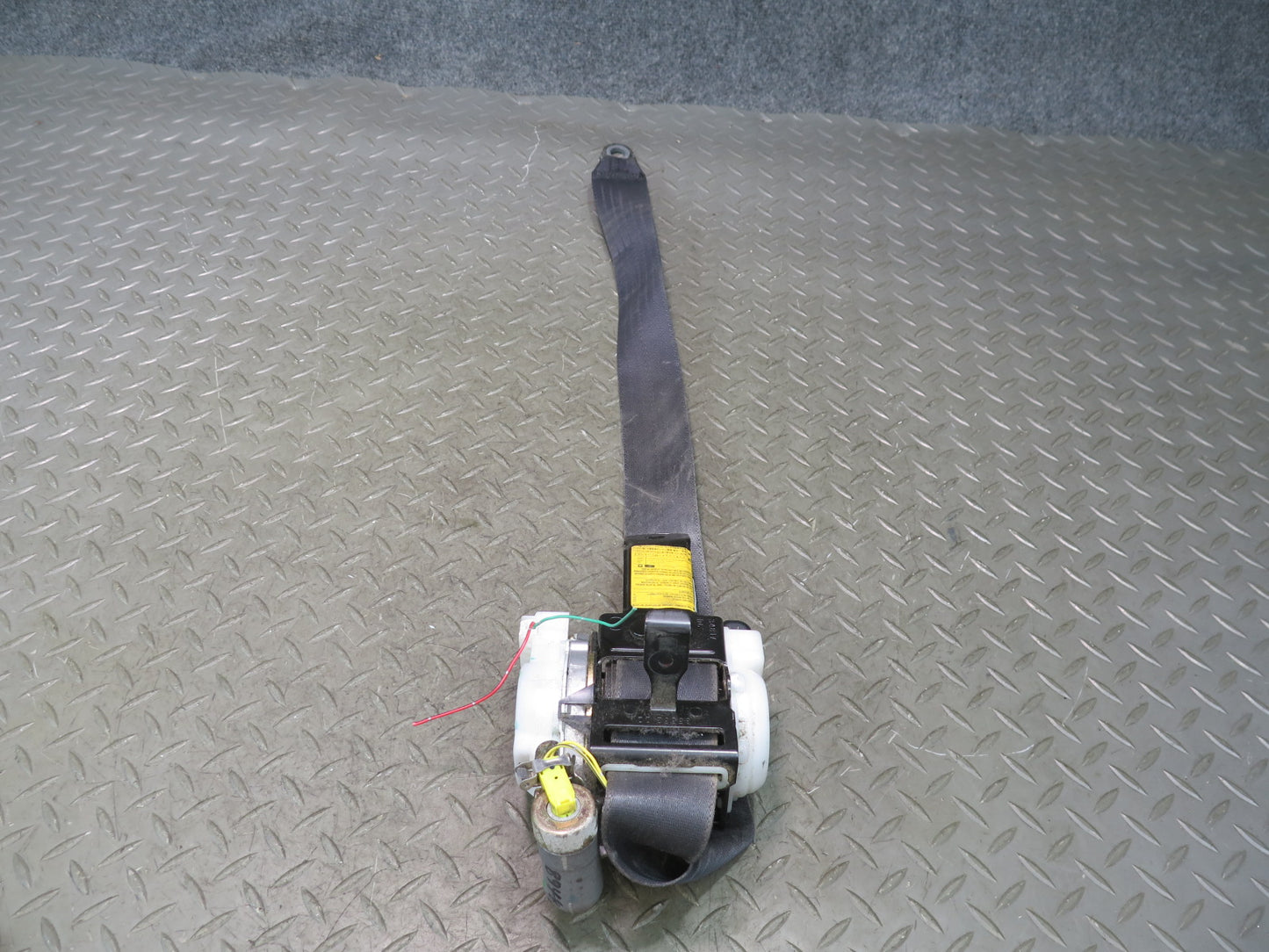 00-01 TOYOTA MR2 FRONT RIGHT & LEFT SIDE SEATBELT RETRACTOR SET OEM