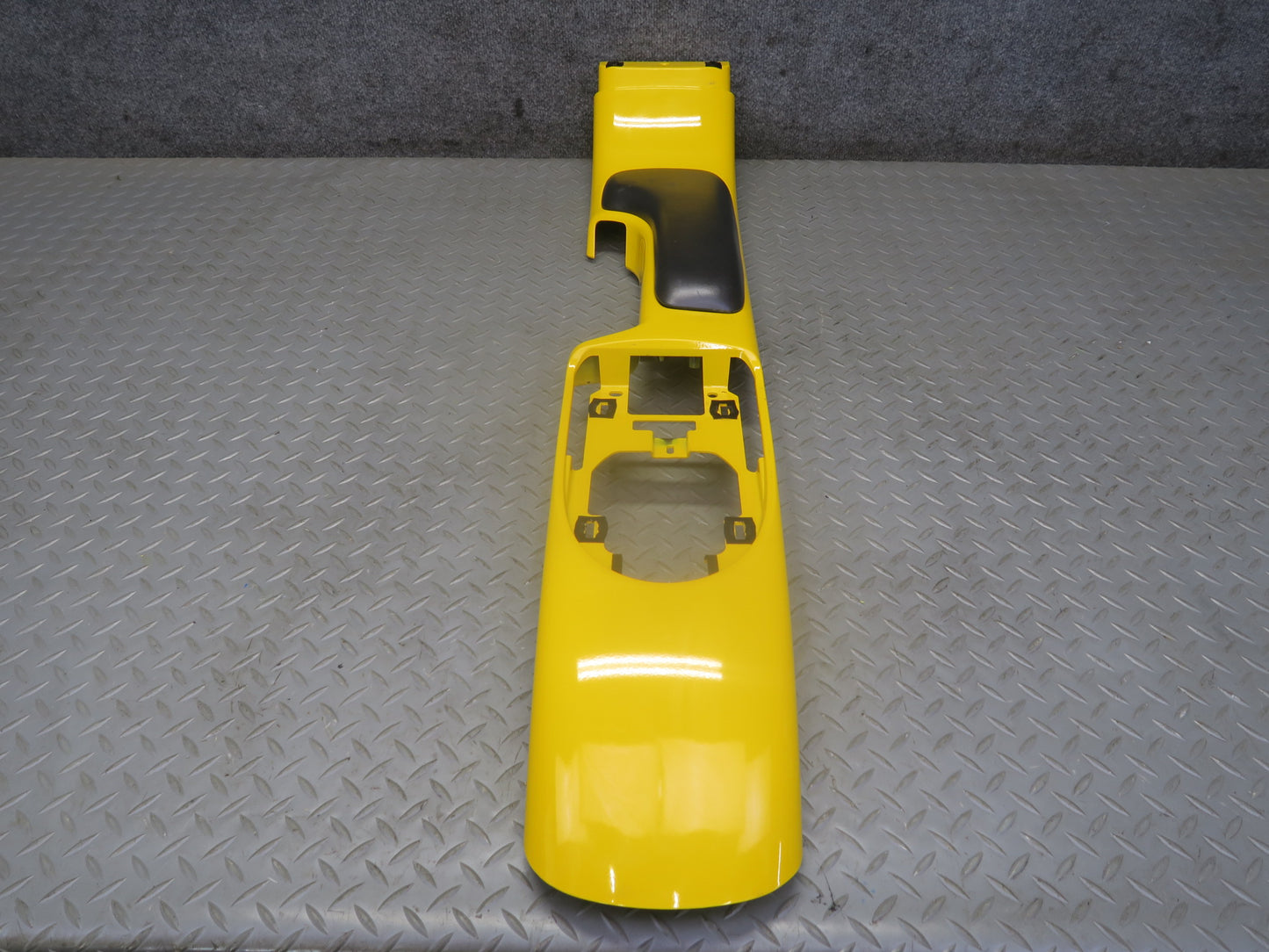 03-06 Chevrolet SSR A/T Center Console Trim Cover Panel Yellow w Armrest OEM