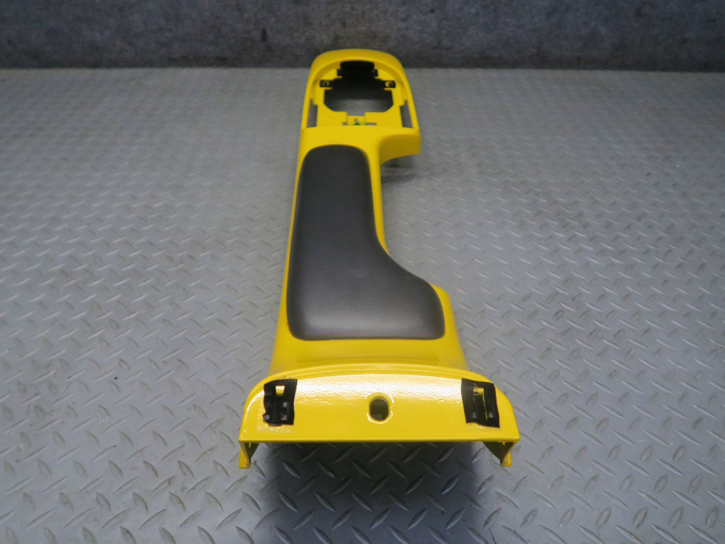 03-06 Chevrolet SSR A/T Center Console Trim Cover Panel Yellow w Armrest OEM
