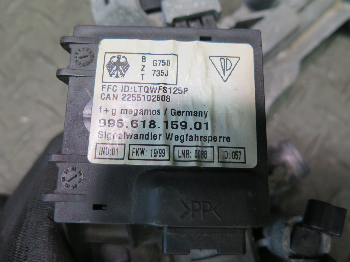 1999 Porsche 911 996 3.4 RWD AT Engine ECU ECM Immo Ignition Lock Handle KEY Set