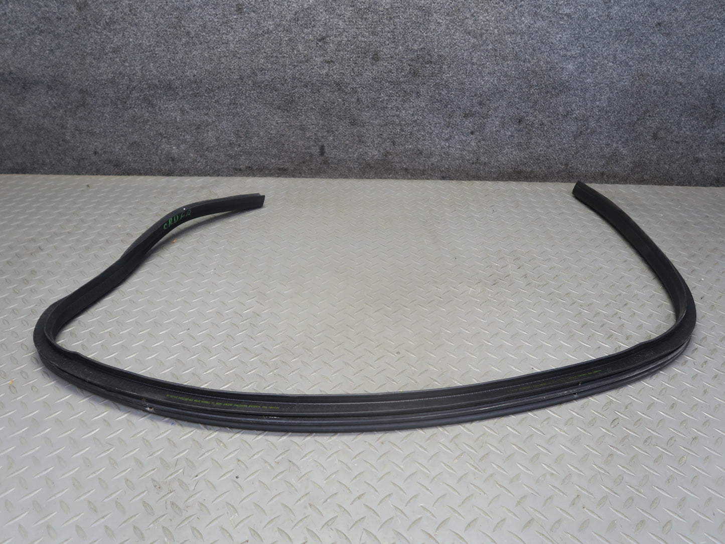 03-06 Chevrolet SSR Right Passenger Door Weatherstrip Rubber Seal OEM