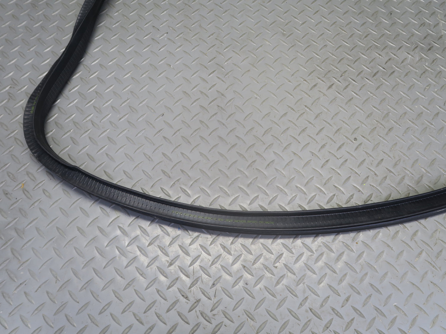 03-06 Chevrolet SSR Right Passenger Door Weatherstrip Rubber Seal OEM