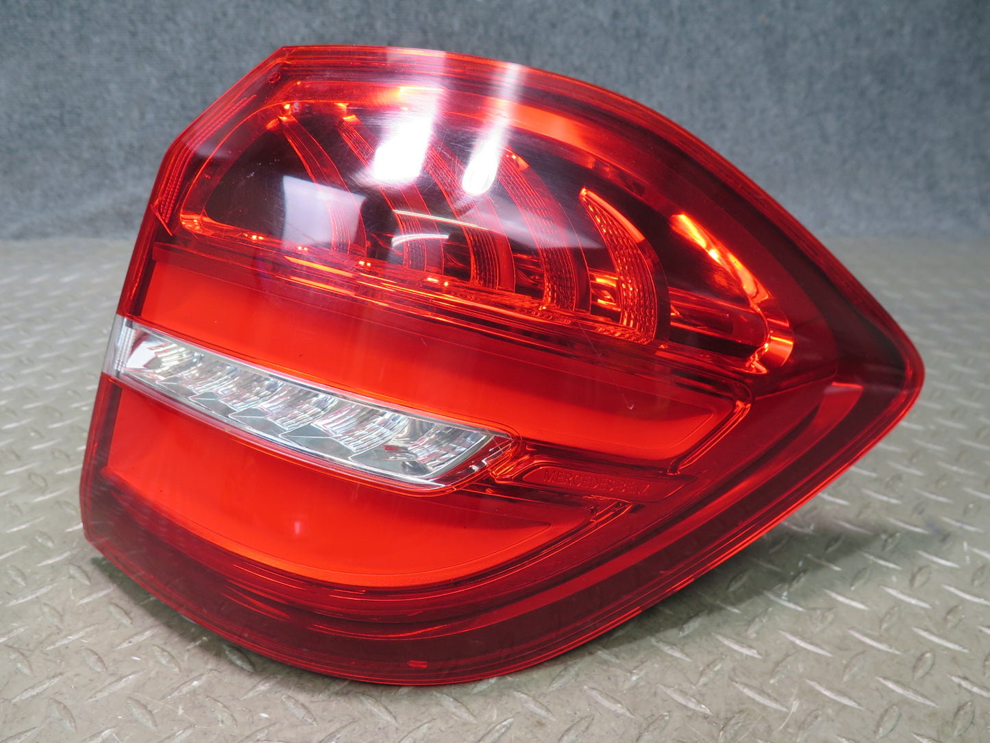 2017-2019 Mercedes X166 GLS450 Rear Right Side Outer LED Tail Light Lamp