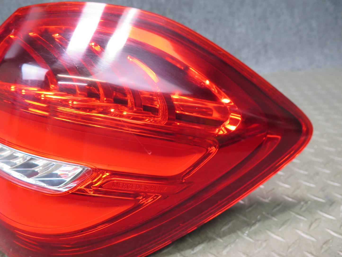 2017-2019 Mercedes X166 GLS450 Rear Right Side Outer LED Tail Light Lamp