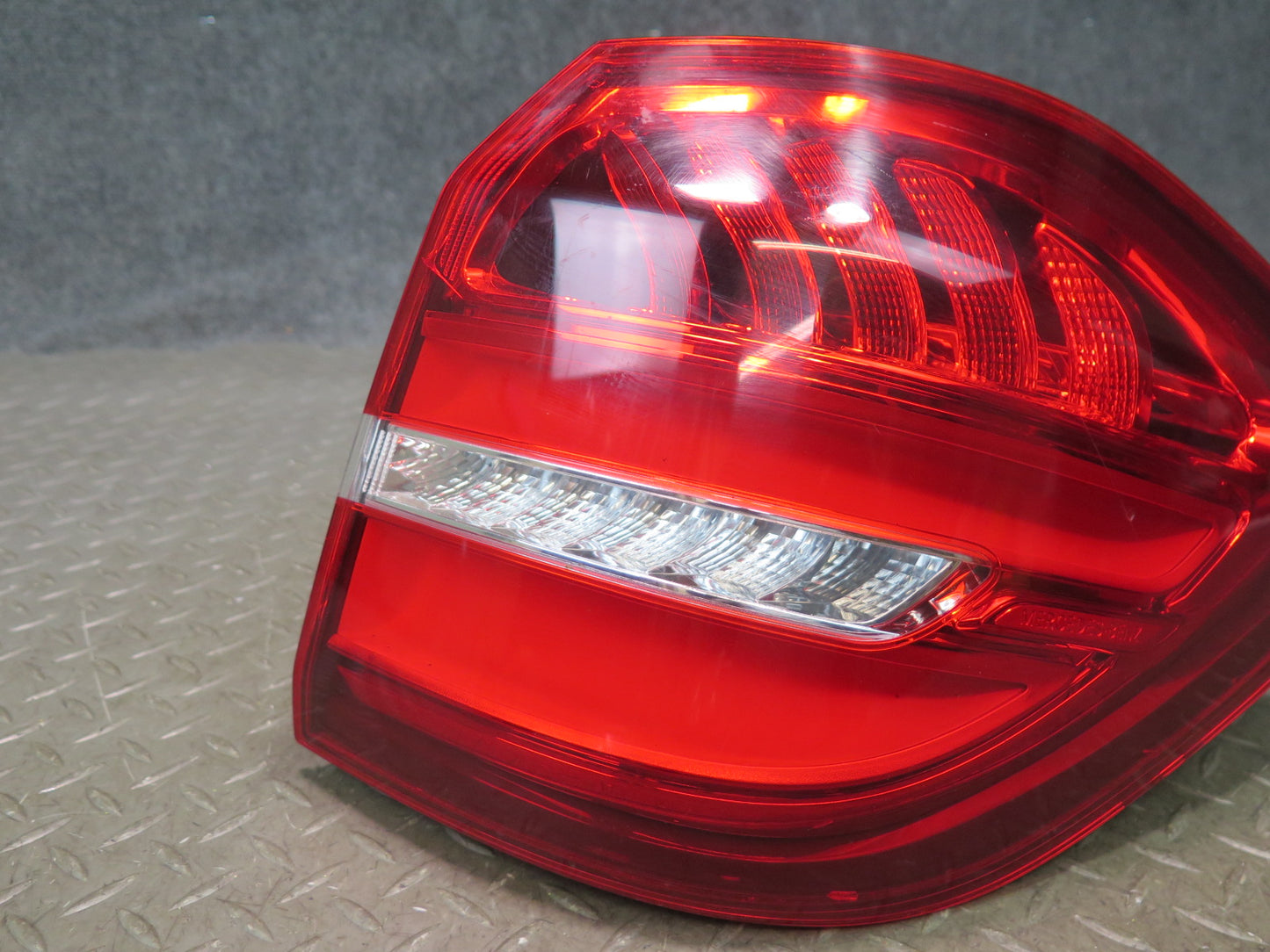 2017-2019 Mercedes X166 GLS450 Rear Right Side Outer LED Tail Light Lamp