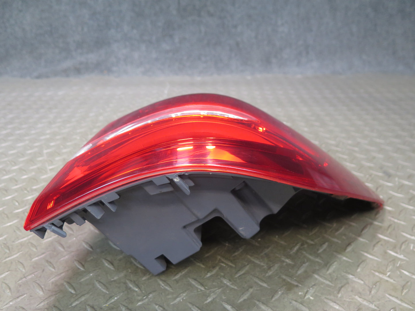 2017-2019 Mercedes X166 GLS450 Rear Right Side Outer LED Tail Light Lamp