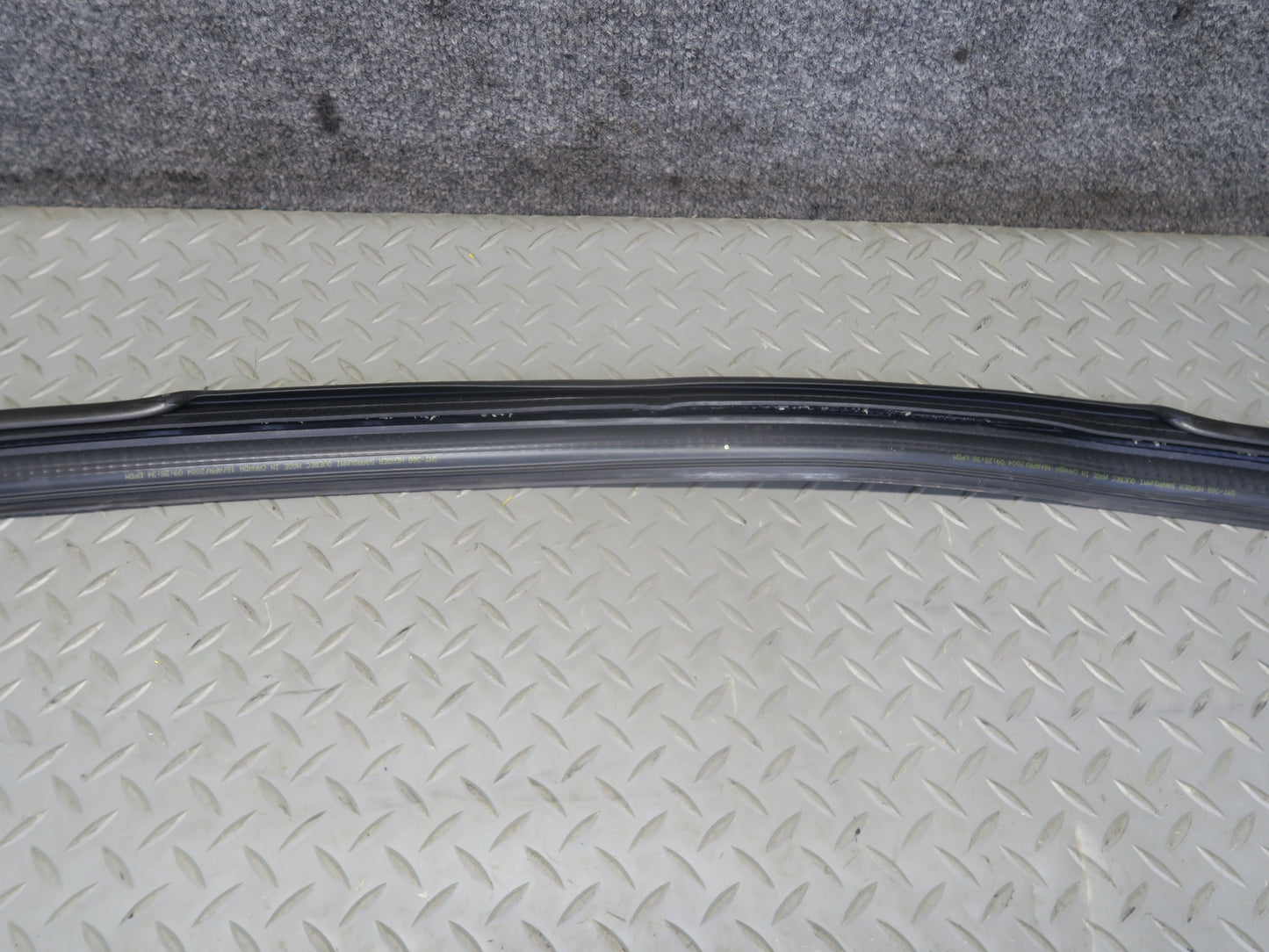 03-06 Chevrolet SSR Front Windshield Frame Weatherstrip Rubber Seal OEM