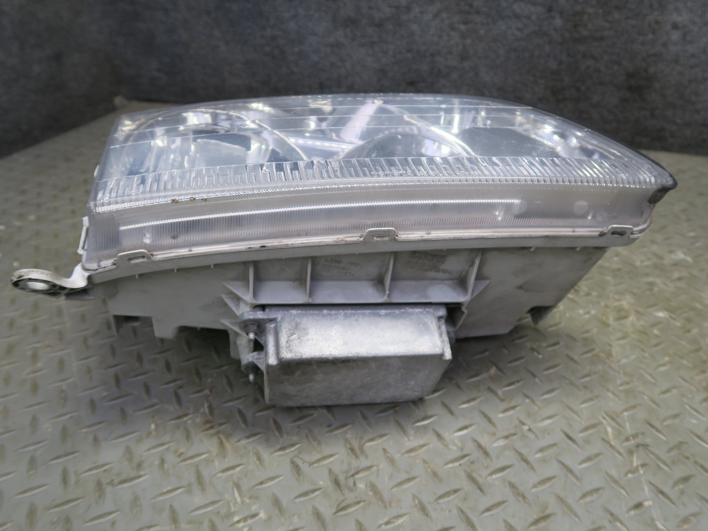 98-00 Lexus UCF20L LS400 Front Right Xenon HID Headlight Lamp OEM