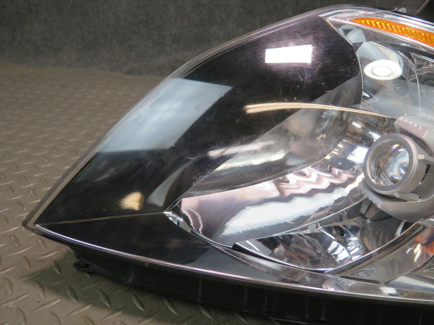03-05 Nissan 350Z Z33 Front Right Xenon HID Headlight Lamp w Ballast OEM