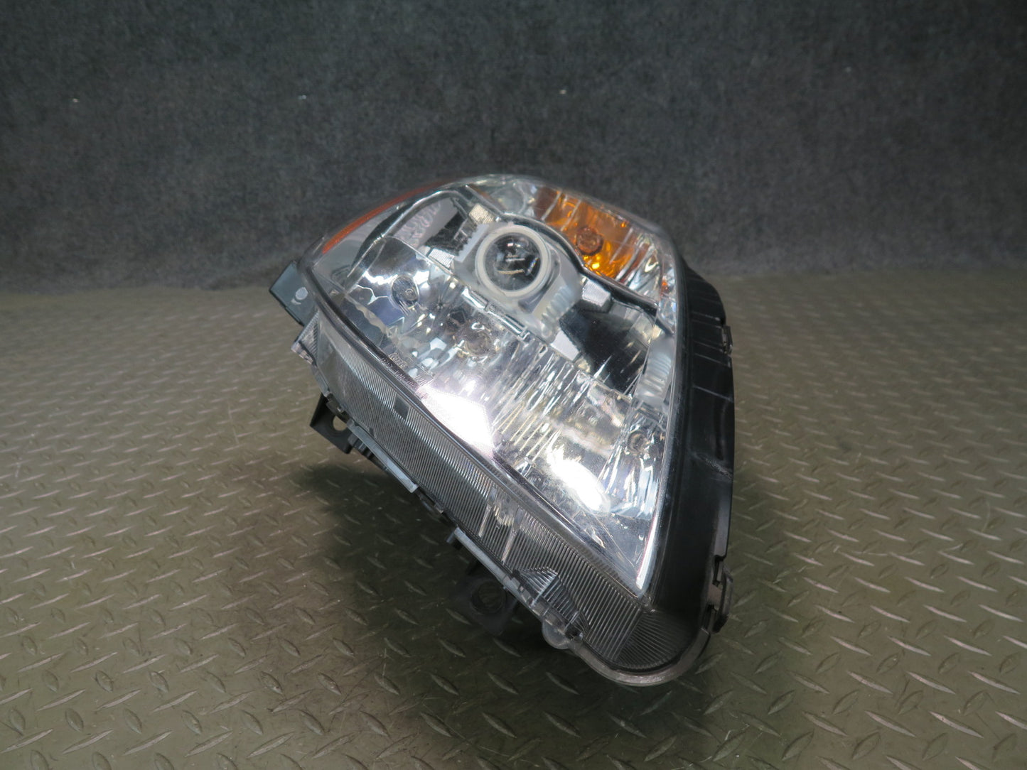 03-05 Nissan 350Z Z33 Front Right Xenon HID Headlight Lamp w Ballast OEM