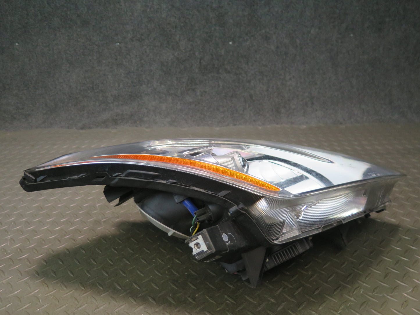 03-05 Nissan 350Z Z33 Front Right Xenon HID Headlight Lamp w Ballast OEM