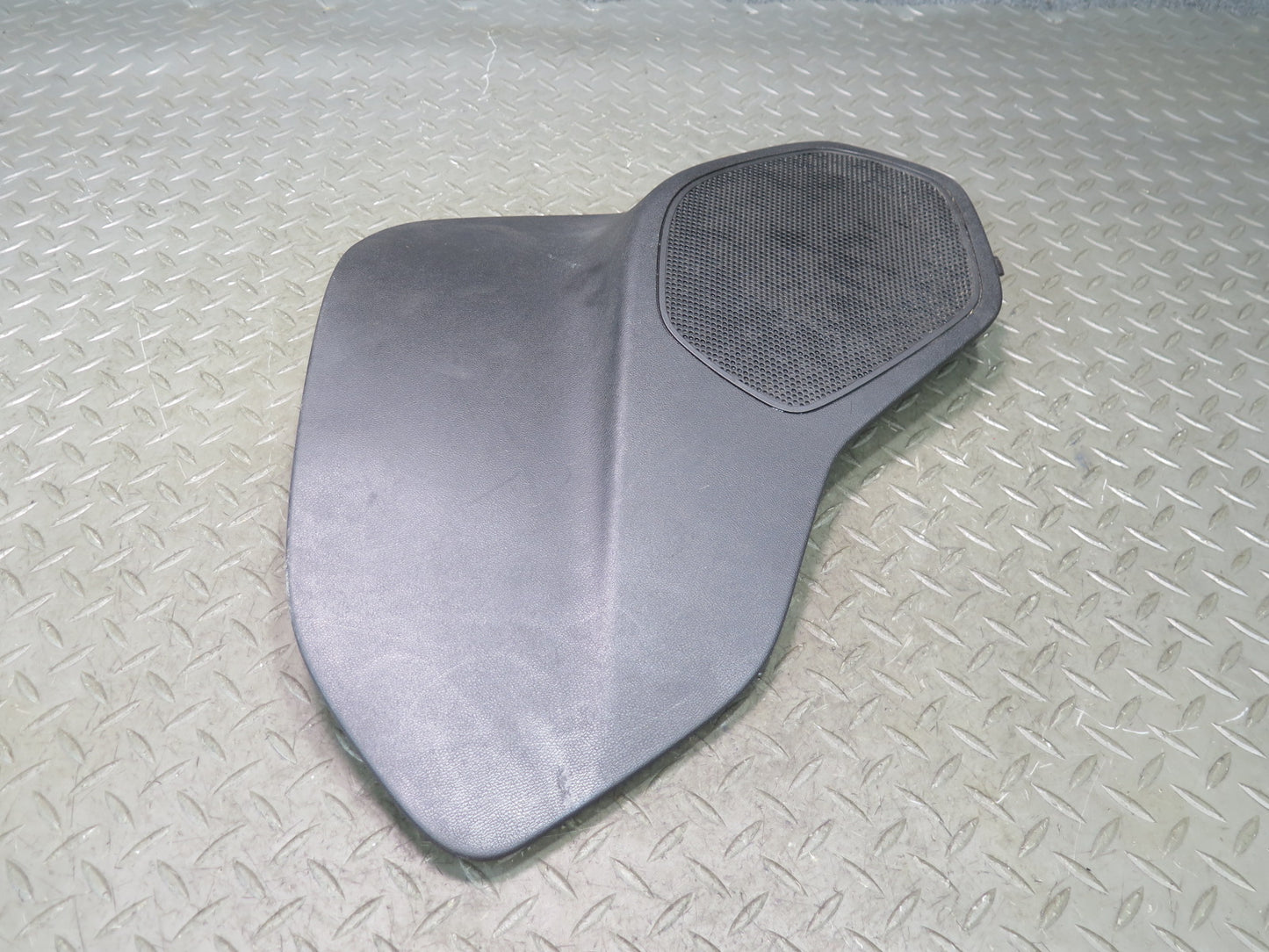 16-24 Chevrolet Camaro Set of 2 Rear Left & Right Speaker Grille Trim Cover OEM