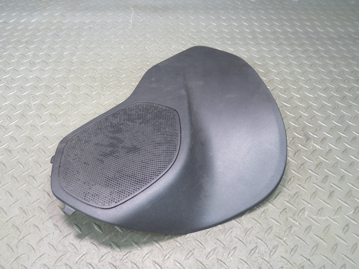16-24 Chevrolet Camaro Set of 2 Rear Left & Right Speaker Grille Trim Cover OEM