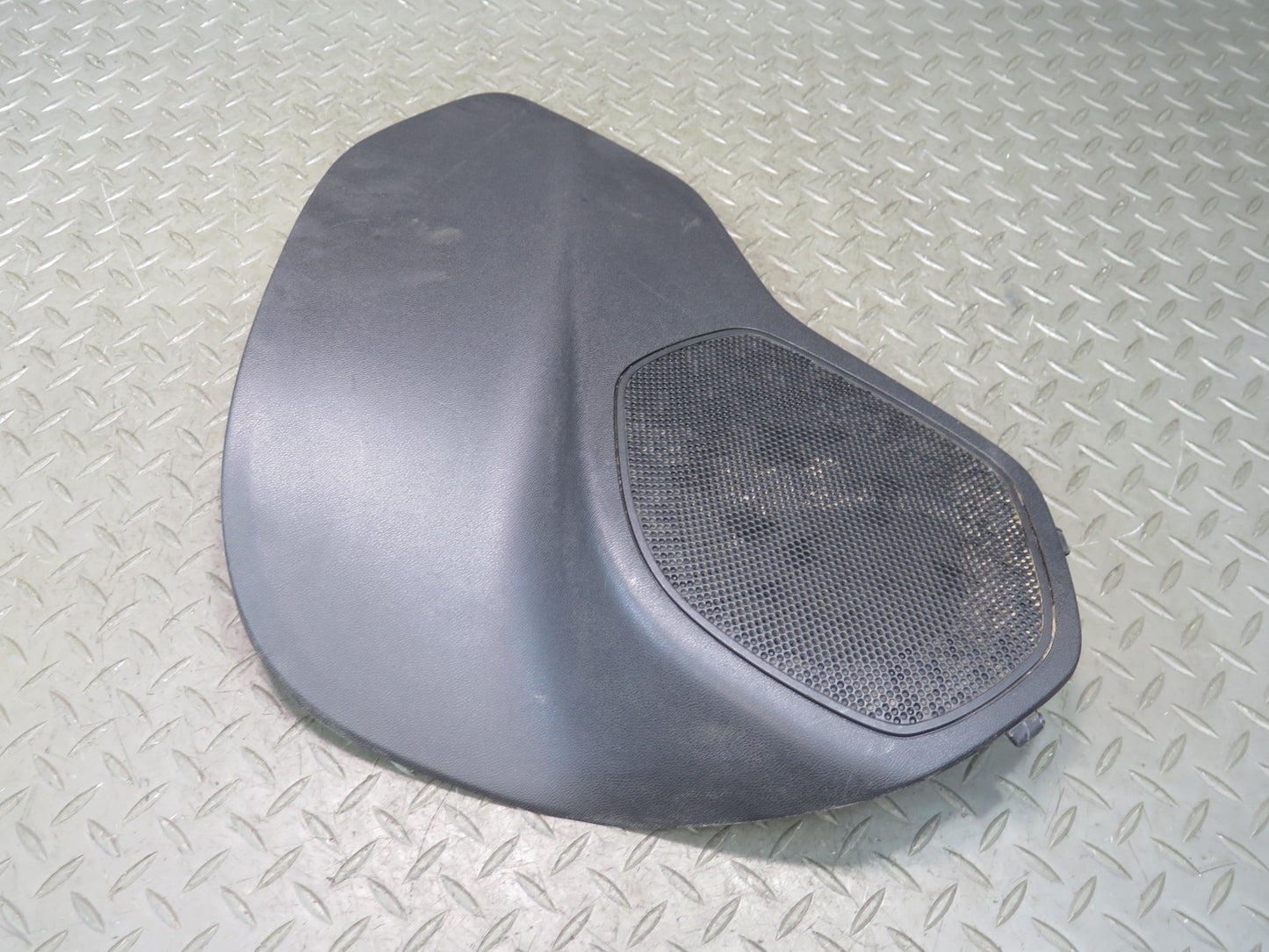 16-24 Chevrolet Camaro Set of 2 Rear Left & Right Speaker Grille Trim Cover OEM