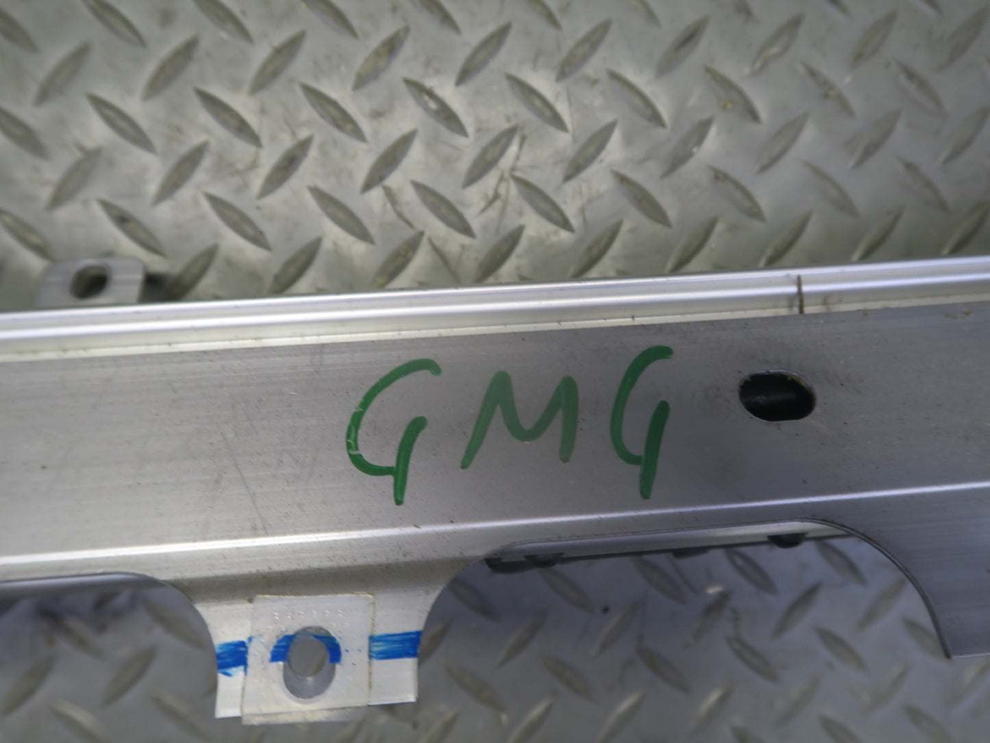 2013-2019 Mercedes X166 GLS450 Panoramic Sunroof Track Rail Frame Assembly