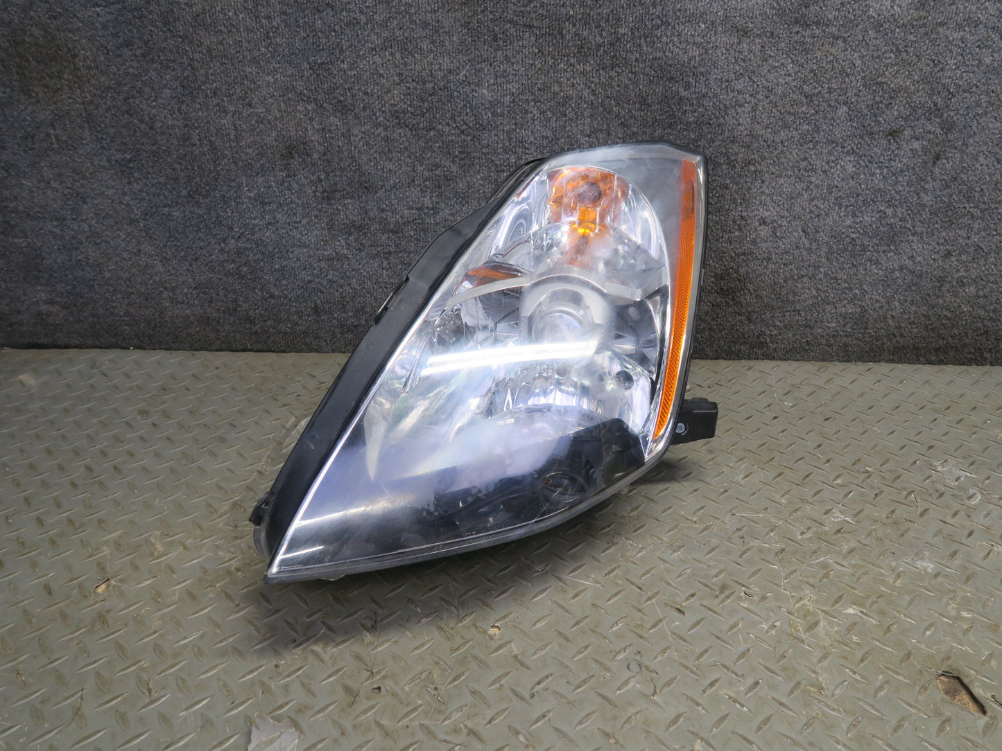 03-05 Nissan 350Z Z33 Front Left Xenon HID Headlight Lamp w Ballast OEM