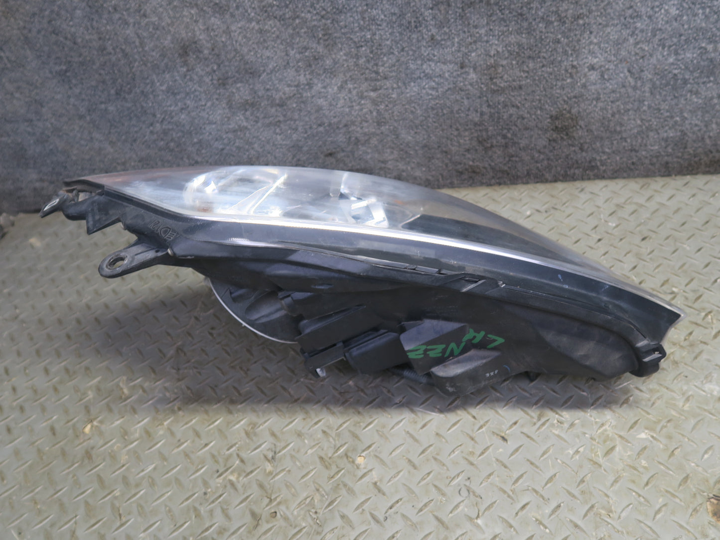 03-05 Nissan 350Z Z33 Front Left Xenon HID Headlight Lamp w Ballast OEM