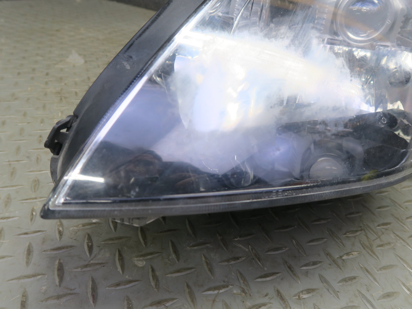 03-05 Nissan 350Z Z33 Front Left Xenon HID Headlight Lamp w Ballast OEM