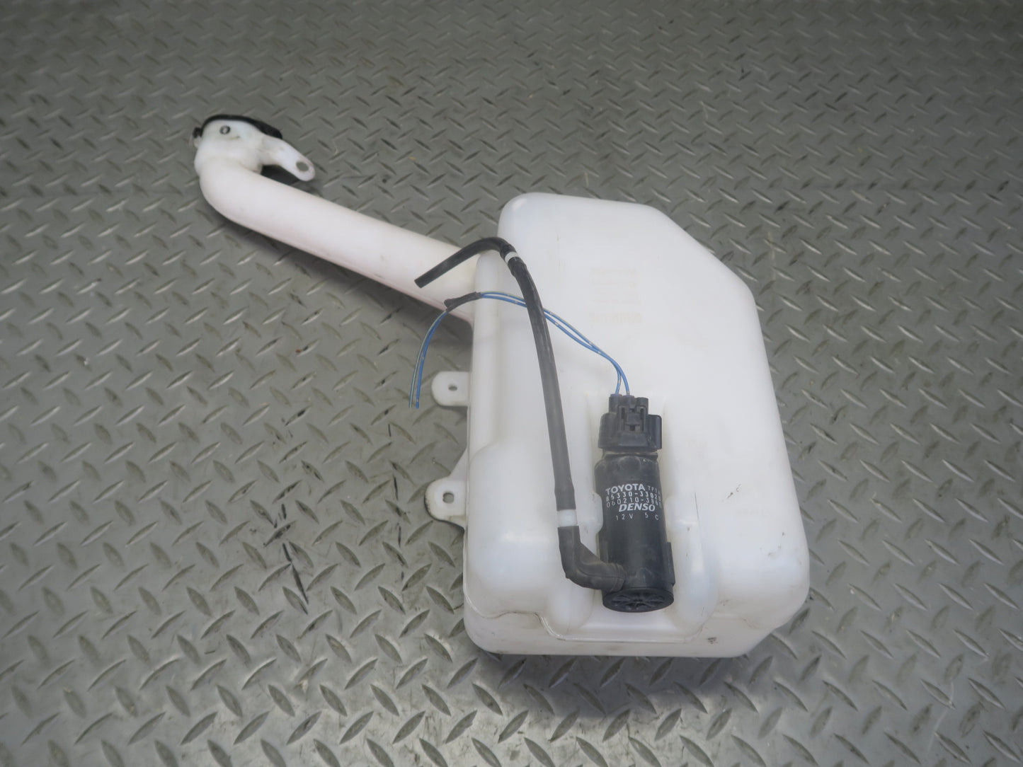 00-05 Toyota MR2 Spyder ZZW30L Windshield Washer Fluid Reservoir Tank w Pump OEM