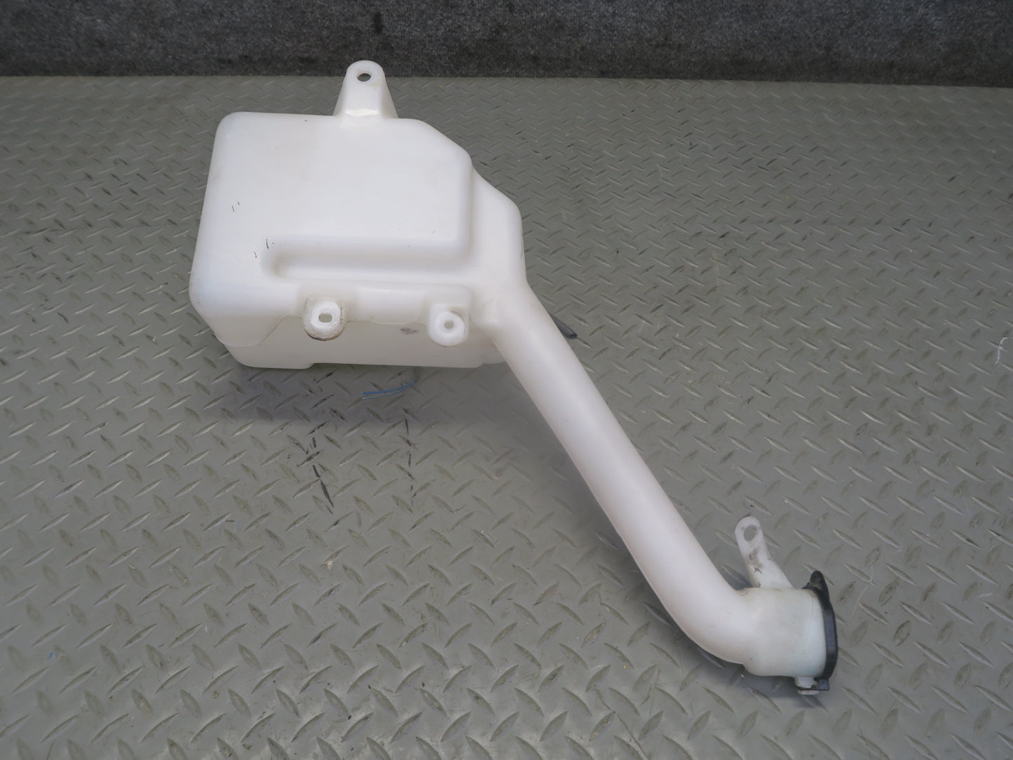 00-05 Toyota MR2 Spyder ZZW30L Windshield Washer Fluid Reservoir Tank w Pump OEM