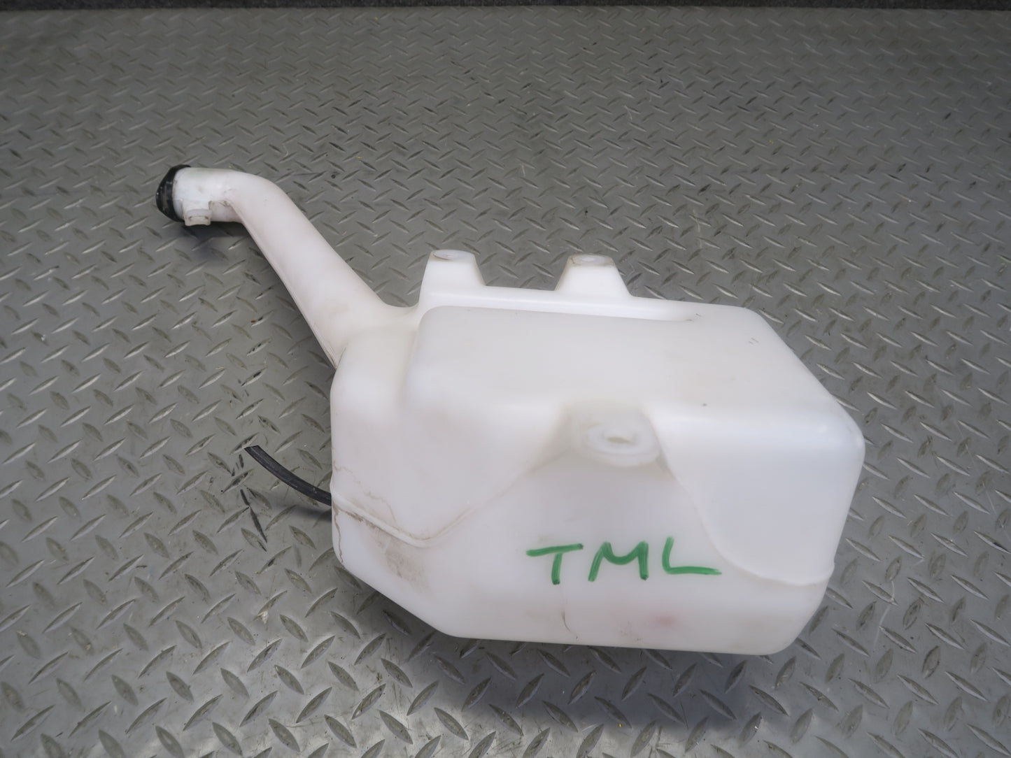 00-05 Toyota MR2 Spyder ZZW30L Windshield Washer Fluid Reservoir Tank w Pump OEM
