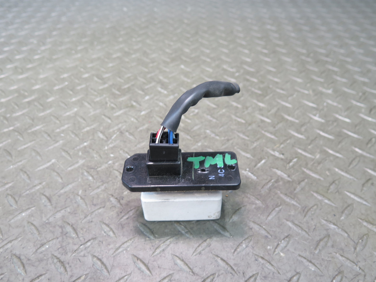 00-05 Toyota MR2 Spyder ZZW30L A/C Heater Blower Motor Fan Resistor OEM