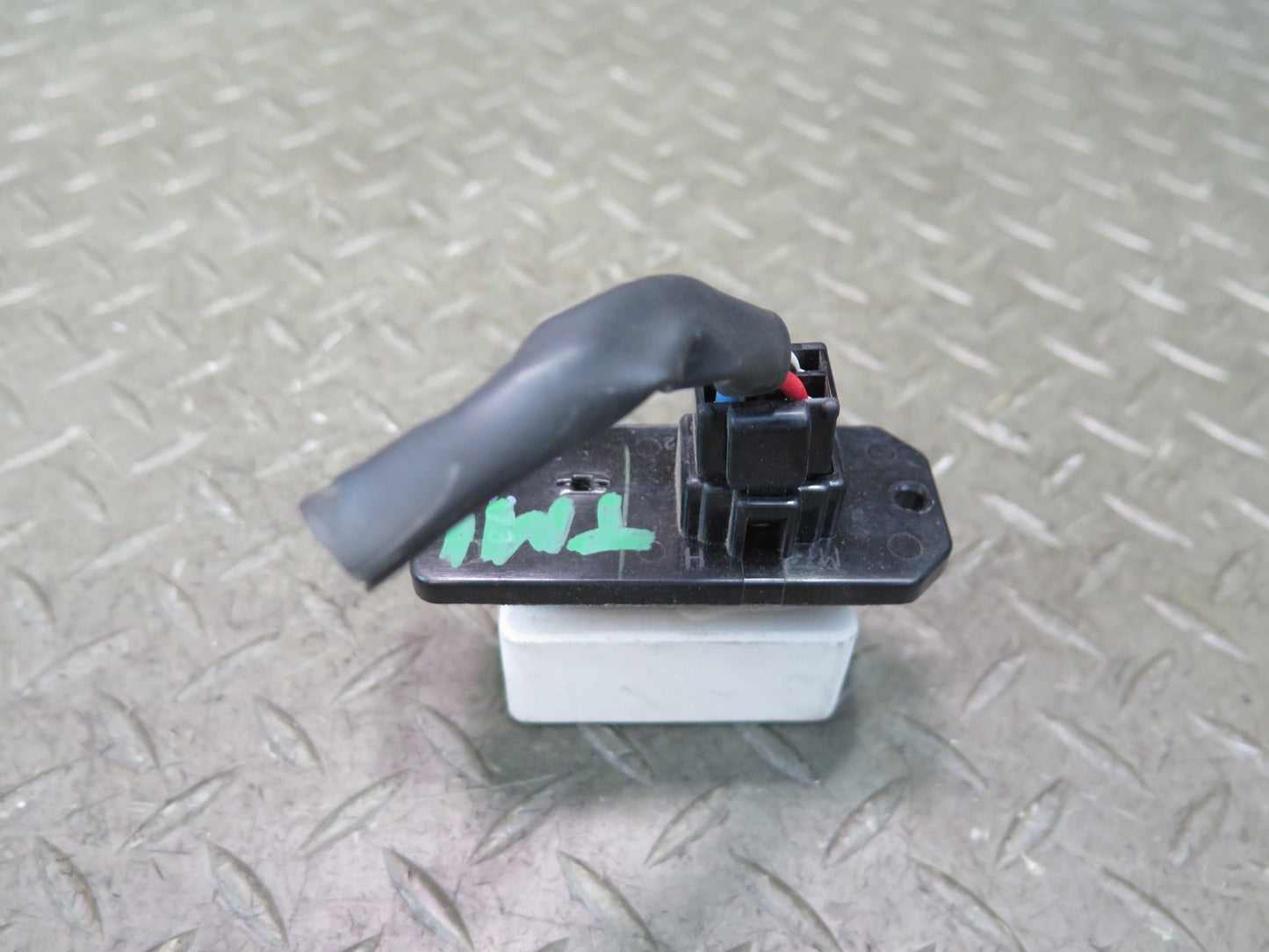 00-05 Toyota MR2 Spyder ZZW30L A/C Heater Blower Motor Fan Resistor OEM