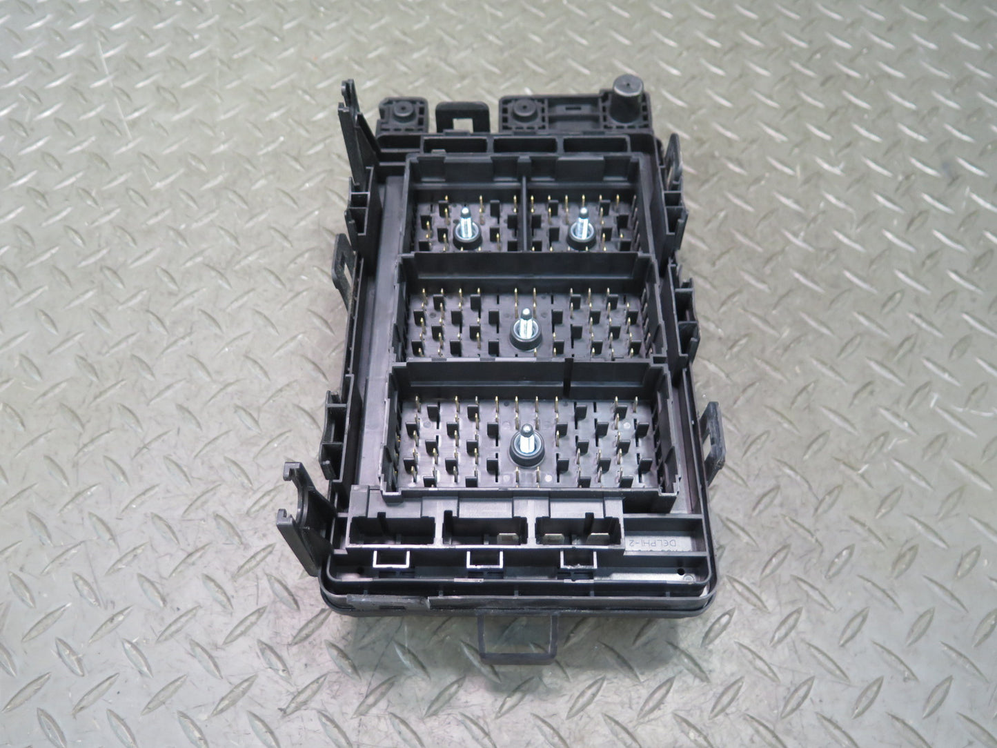 2004 Chevrolet SSR 5.3L Engine Fuse Box 15106508 OEM