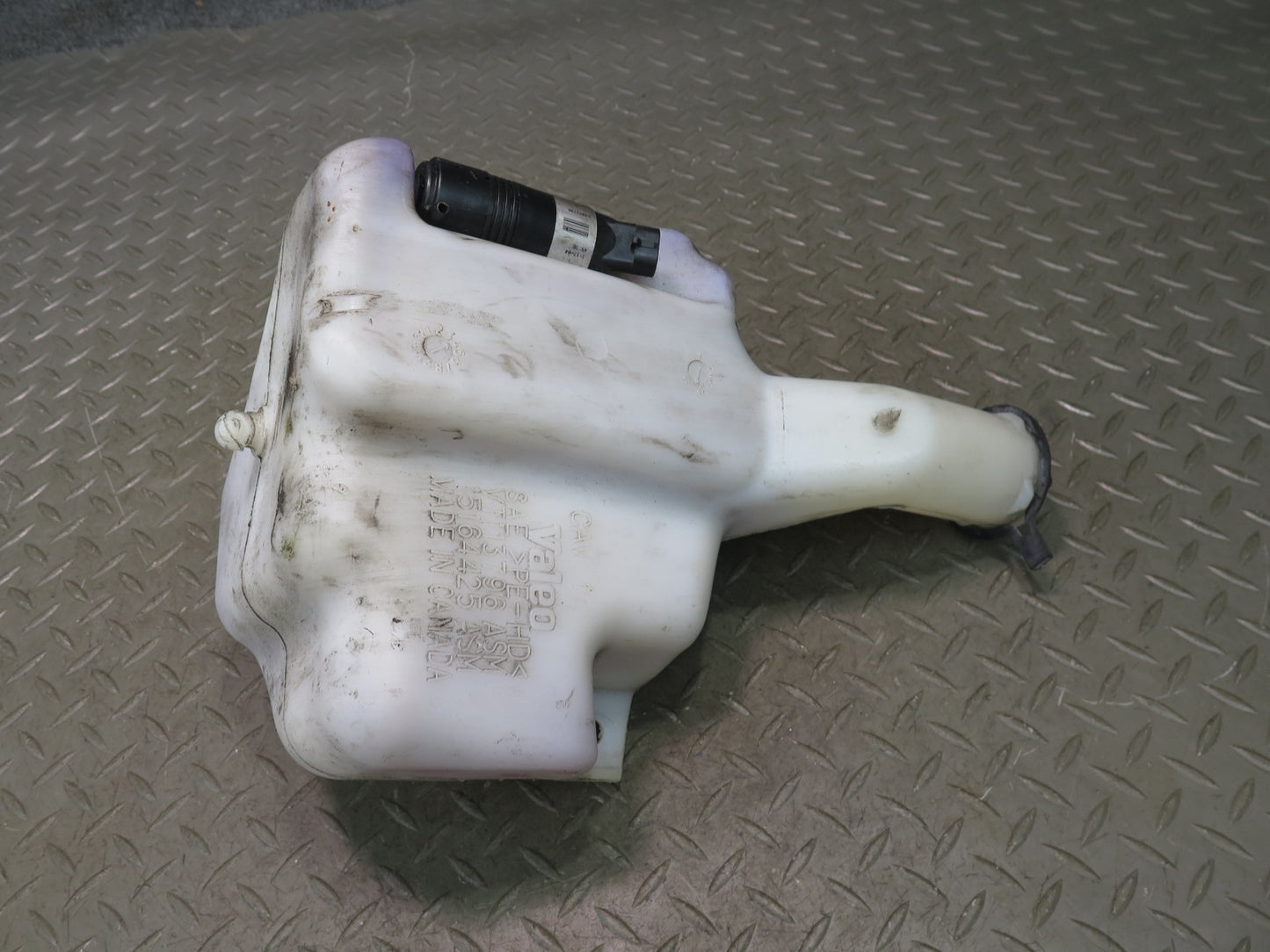 03-06 Chevrolet SSR Windshield Washer Reservoir Bottle w Pump Assembly OEM
