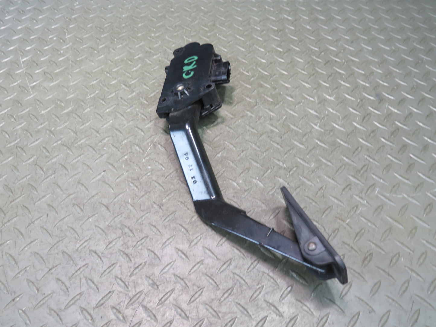 03-06 Chevrolet SSR A/T Accelerator Gas Pedal 15187573 OEM