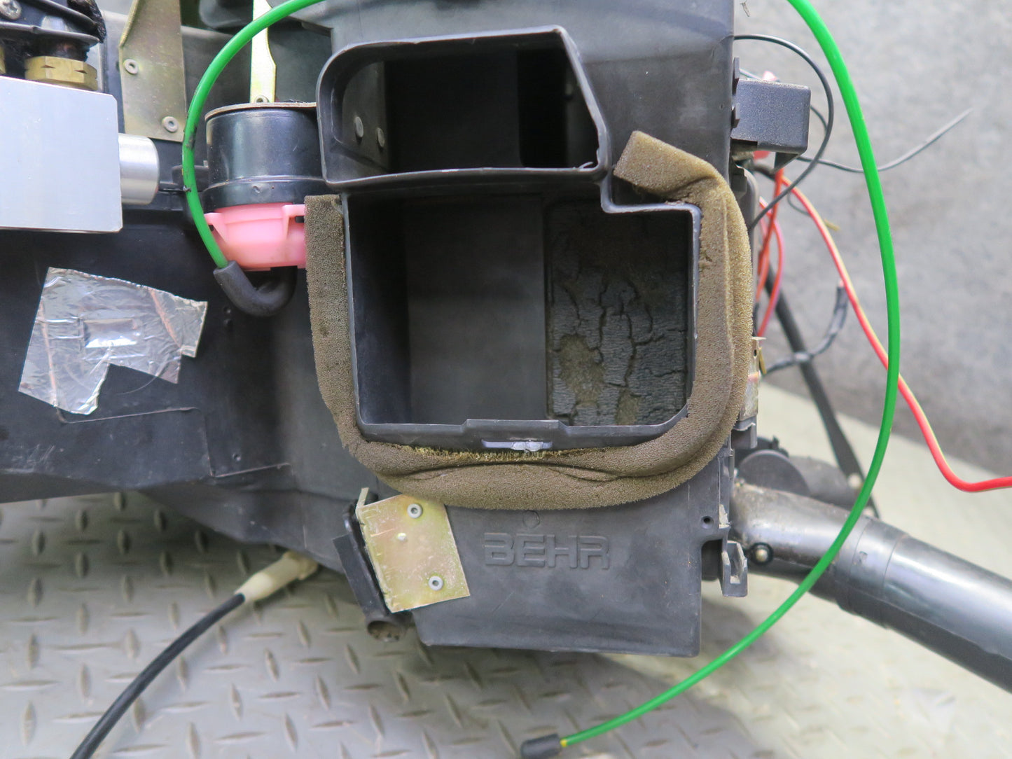 86-91 Mercedes W126 560SEL Hvac Evaporator Air Condition Heater Climate Box OEM