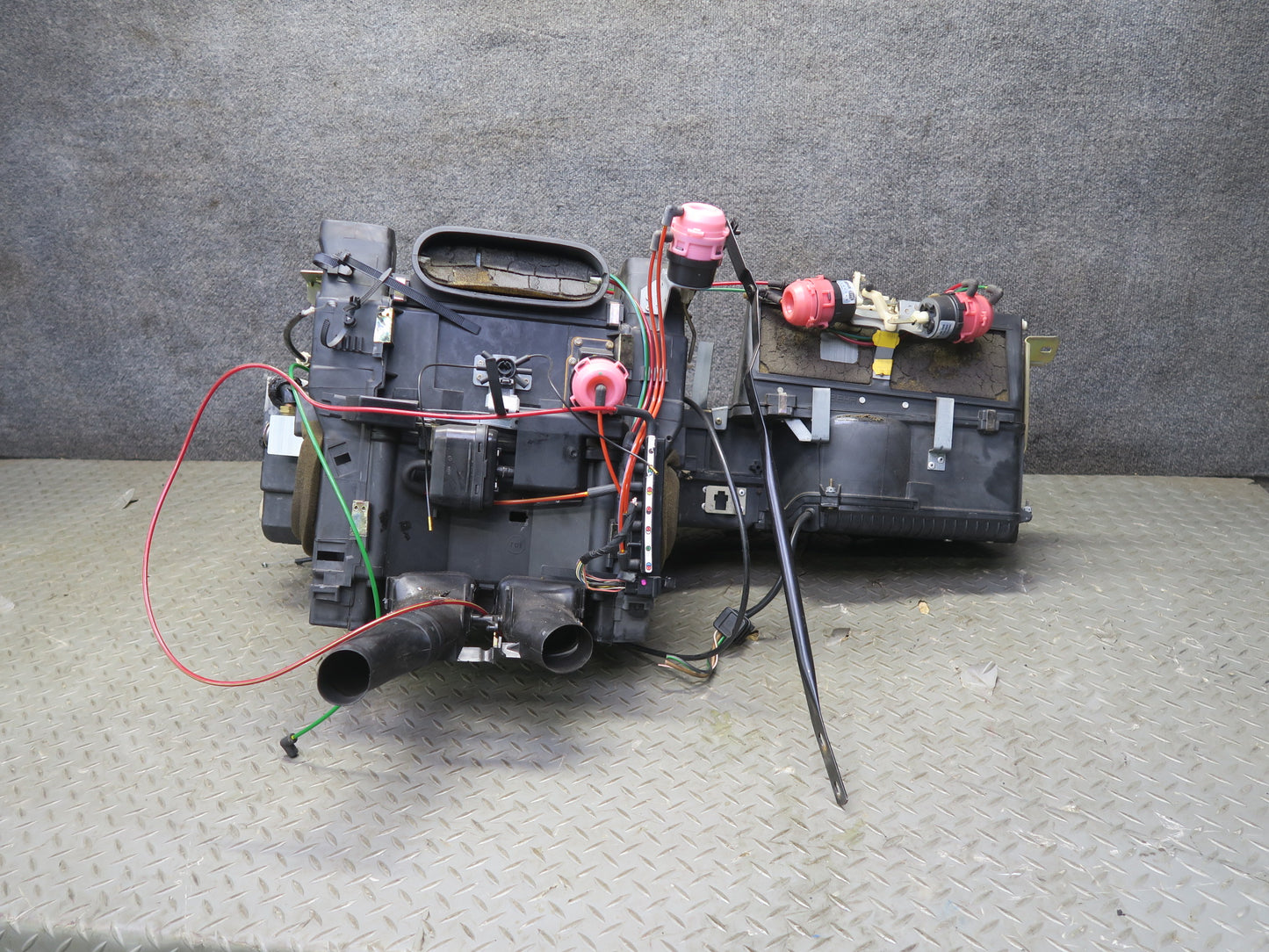 86-91 Mercedes W126 560SEL Hvac Evaporator Air Condition Heater Climate Box OEM